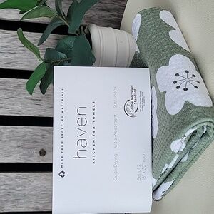 Haven QUICK DRY White Floral Green Tea Towels set of 2